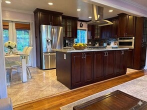 Building Photo - 542 Sierra Vista Ave