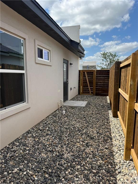 Building Photo - 3500 Valeria Ln