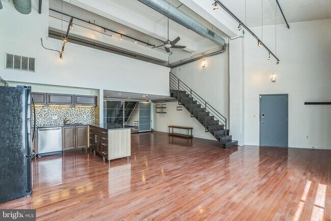 Building Photo - 1234 Hamilton St