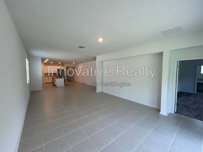 Building Photo - 699 Peroni Ave