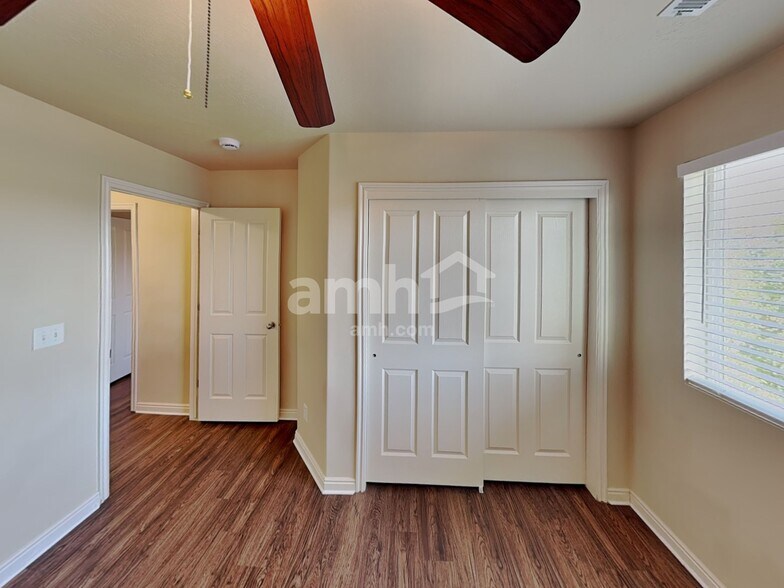 Building Photo - 841 Wilstead Dr