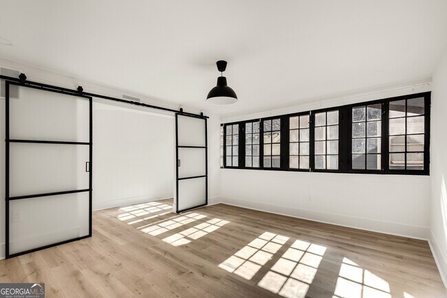 Building Photo - 901 Argonne Ave NE