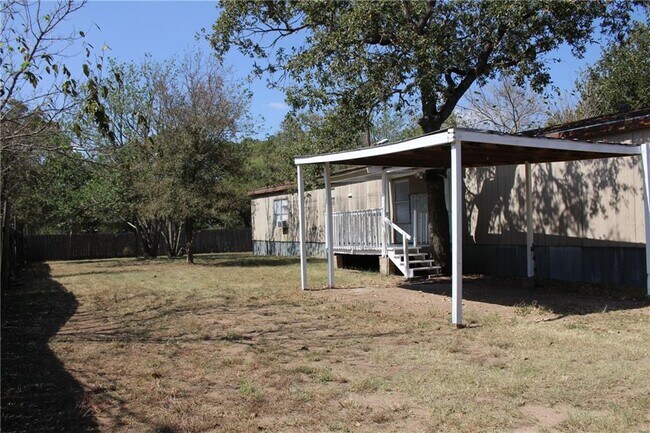Building Photo - 122 Blue Flame Rd