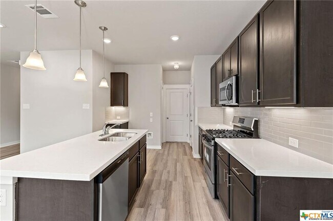 Building Photo - 17102B Carmel Cricket Dr