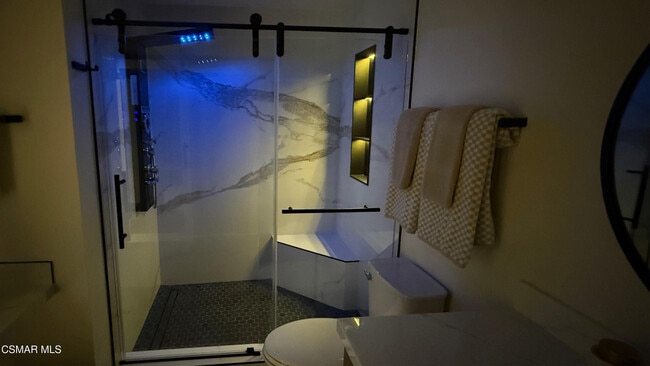 Building Photo - 3439 Highwood Ct