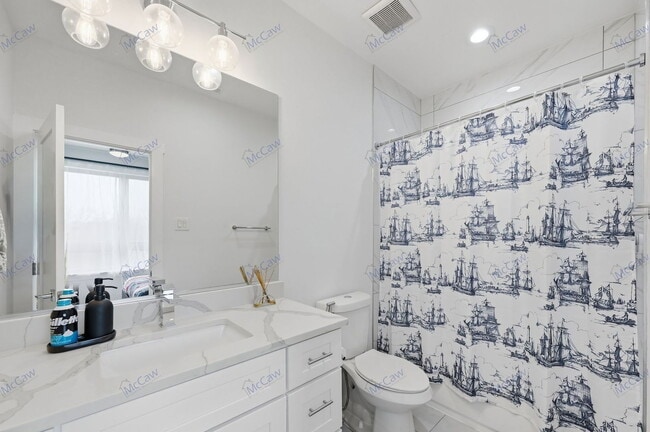 Building Photo - 2620 Valley View Ln