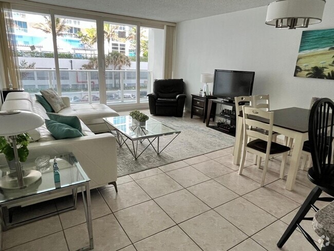 Building Photo - 3505 S Ocean Dr