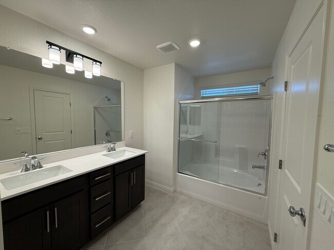 Building Photo - 3609 Canico Ln