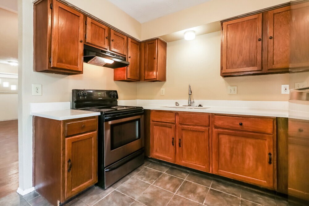 Building Photo - 13427 Boonway Dr