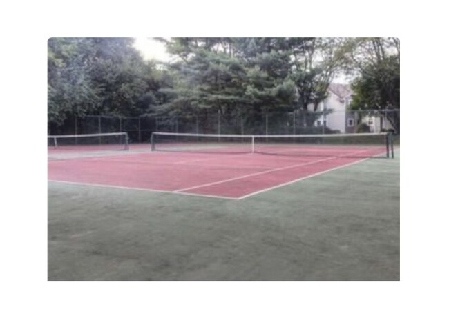 Tennis available - 758 Scotch Way