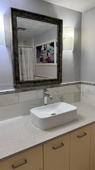 Building Photo - 1865 79th Street Cswy