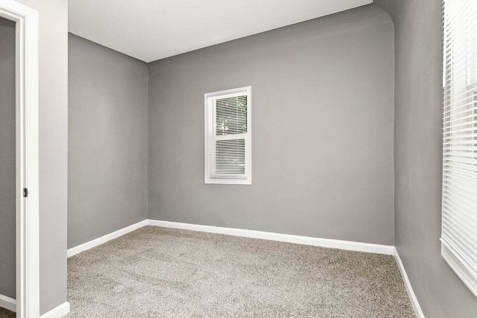 Building Photo - 5356 N 48th St