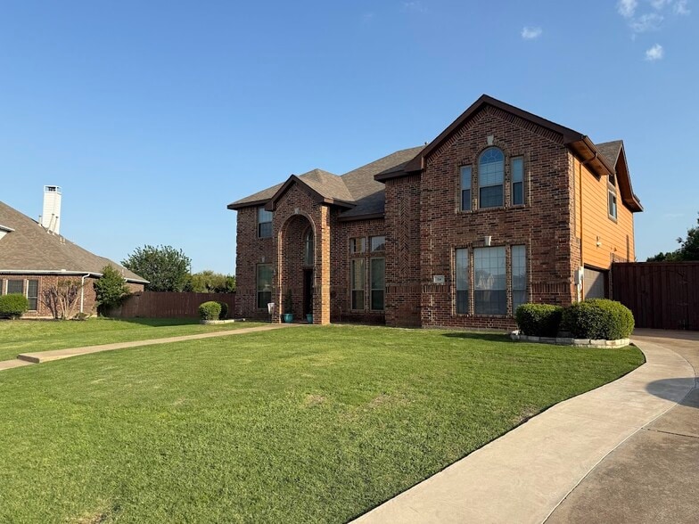 Building Photo - 104 Misty Glen Ln