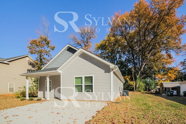 Building Photo - Welcome to your sanctuary at 1619 Dodge Av...