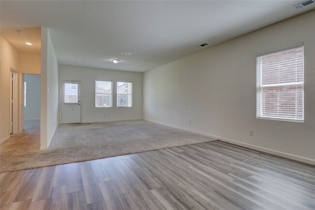 Building Photo - 613 Colgate Cir
