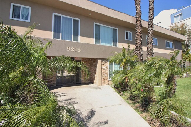 Interior Photo - 9215 - Sepulveda Apts