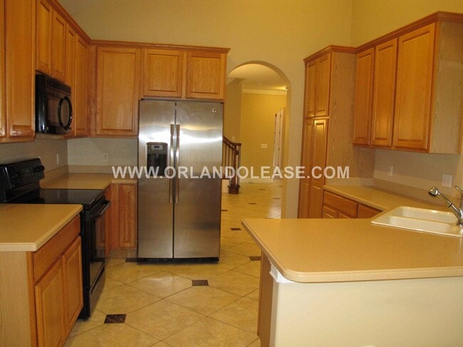 Building Photo - Spacious 4 Bed / 3.5 Bath Home in Gated Toscana