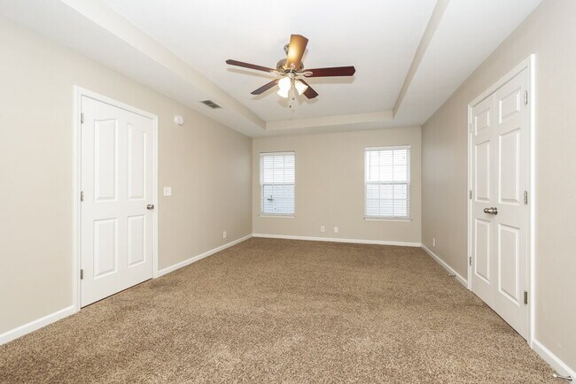 Building Photo - 845 Maricopa Dr