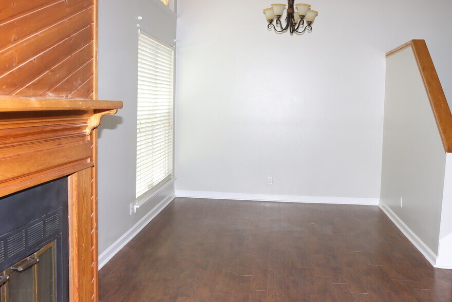 Building Photo - 1057 Stones Throw Dr NW