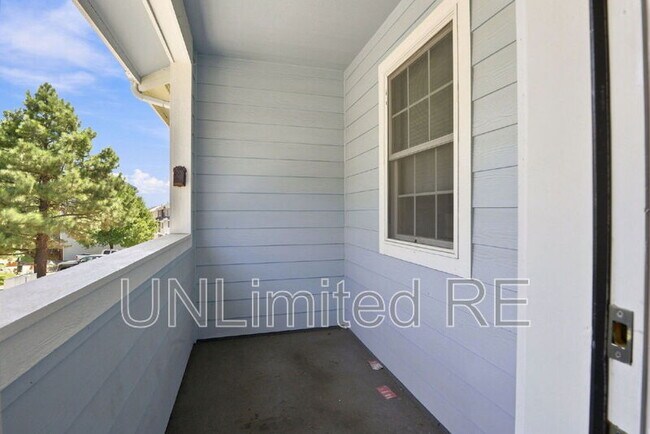 Building Photo - 2455 W Silverton Dr