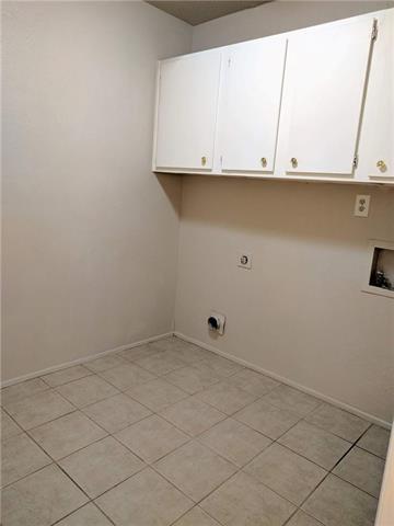 Building Photo - 5224 Cole Dr