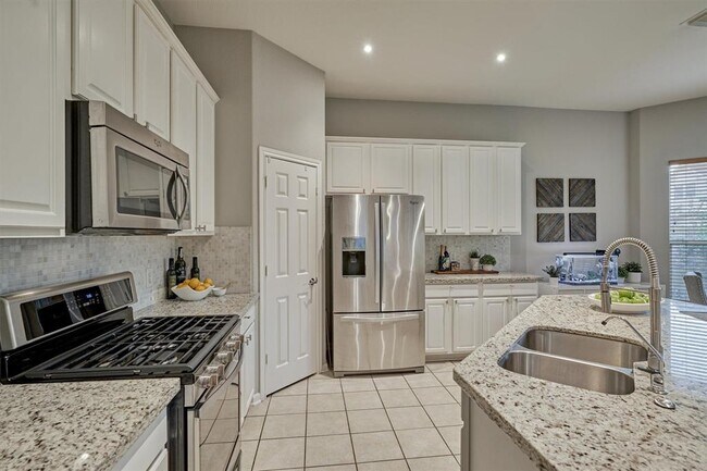 Building Photo - 131 Zephyr Bend Pl