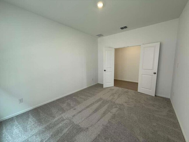 Building Photo - 200 Rodney Boat Rd