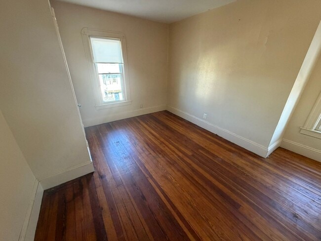 Building Photo - 242-244 Orange Street