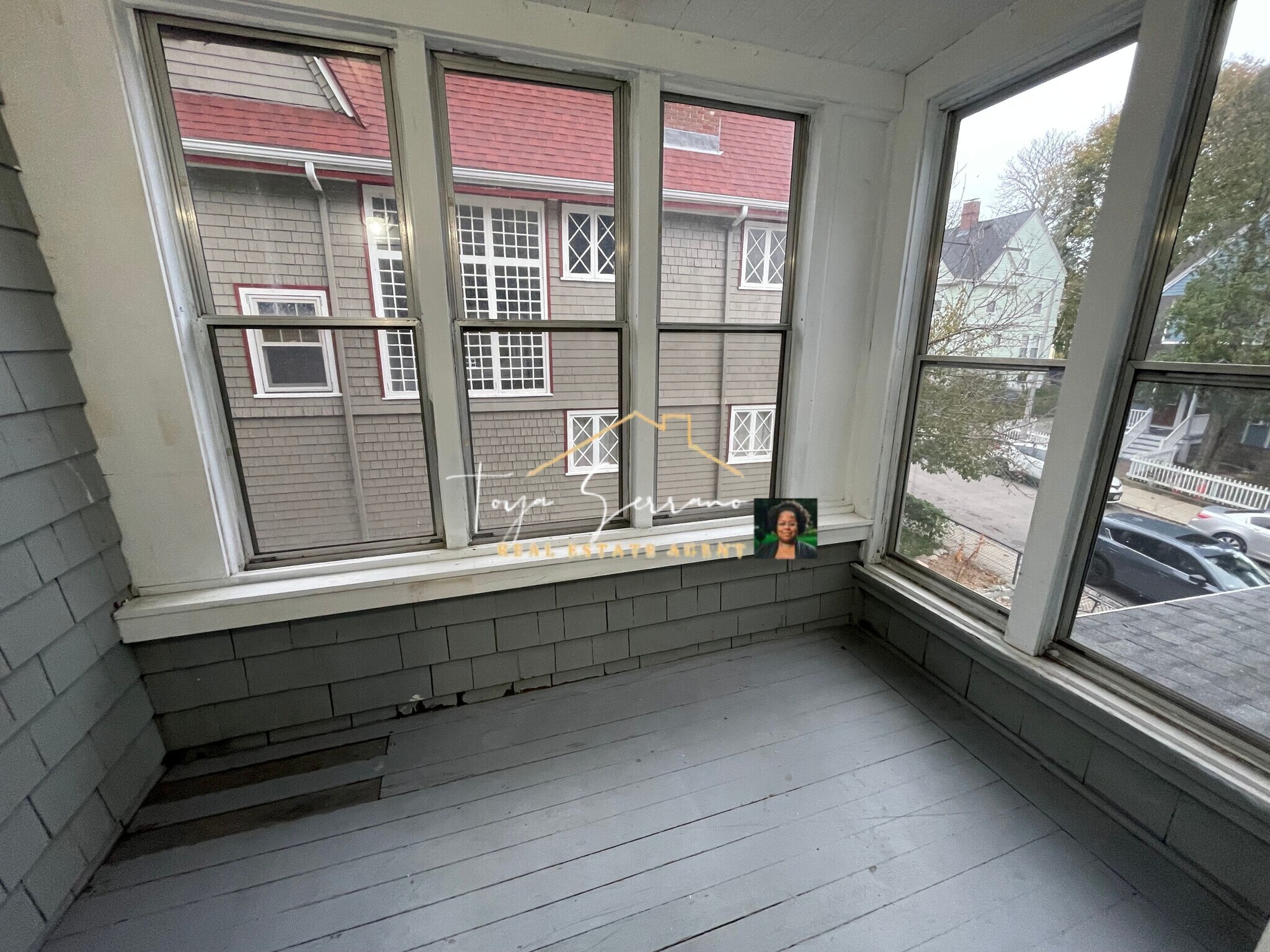 Building Photo - 33 Algonquin St