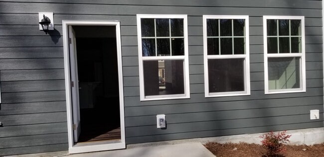 Building Photo - 109 Masden Rd