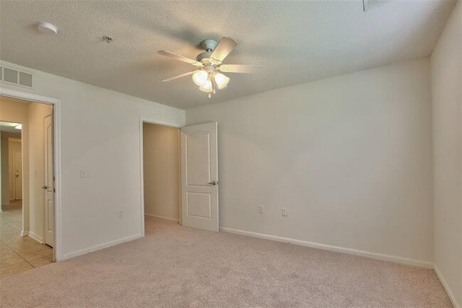 Building Photo - 3000 S Adams St