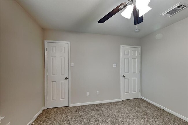 Building Photo - 20403 Timber Trail Way
