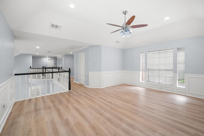Building Photo - 3622 Springhill Ln