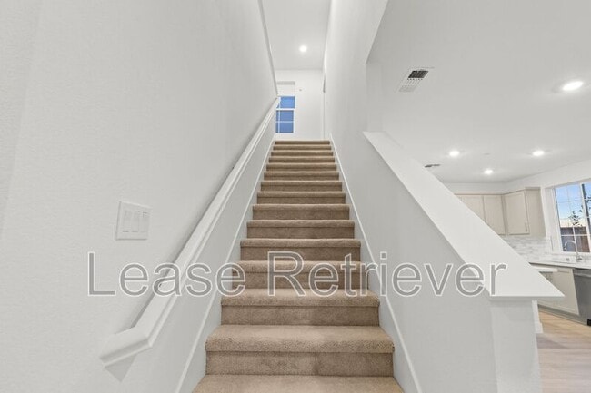 Building Photo - 1909 Ariana Pl