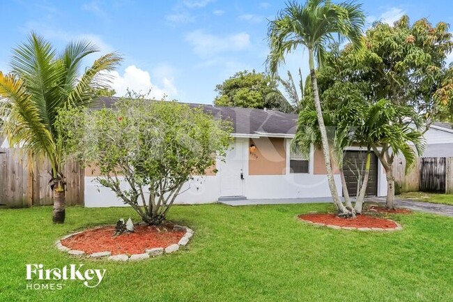 Primary Photo - 8170 SW 6th Ct