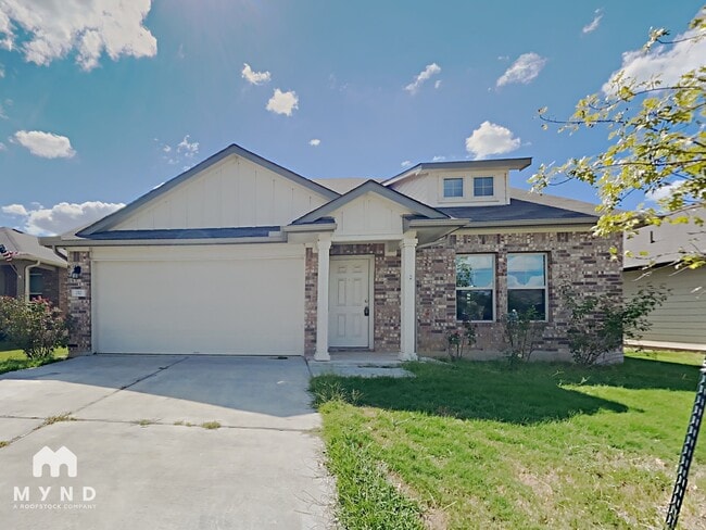 Building Photo - 717 Pinnacle Dr