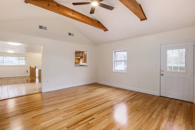 Building Photo - 8 Leonard Dr