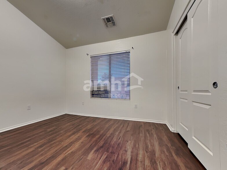 Building Photo - 2024 S Baldwin