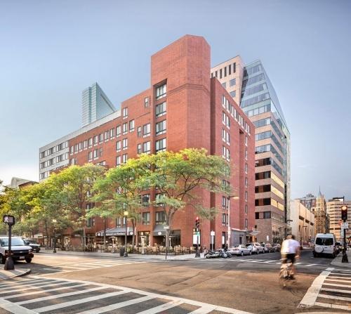 Building Photo - 2 bedroom in Back Bay MA