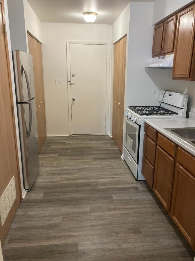 Building Photo - 3040 Futura Dr