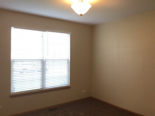 Building Photo - 2302 High Ridge Ln