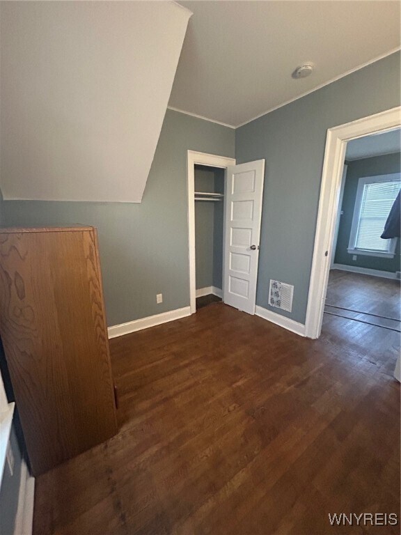 Building Photo - 625 E Utica St