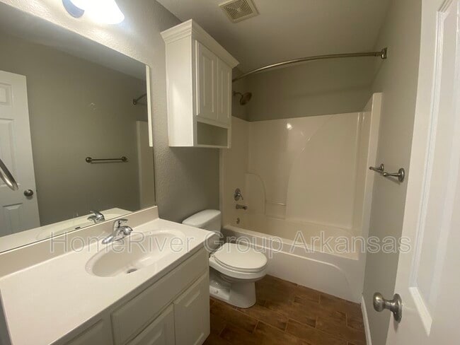 Building Photo - 9 Ormskirk Ln