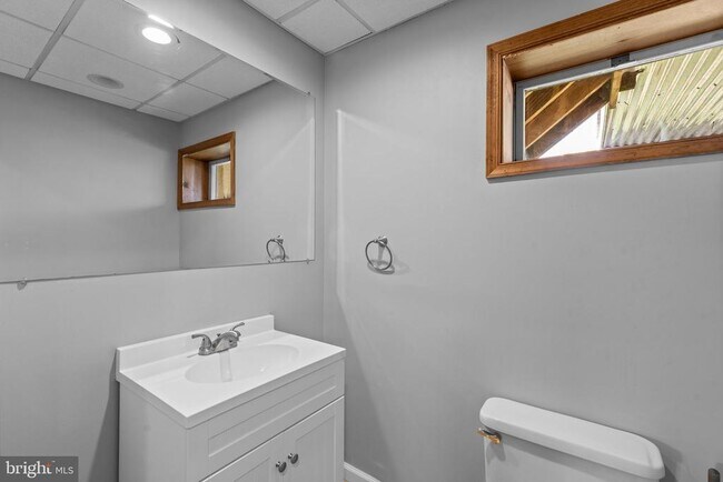 Building Photo - 3206 Seiter Ln