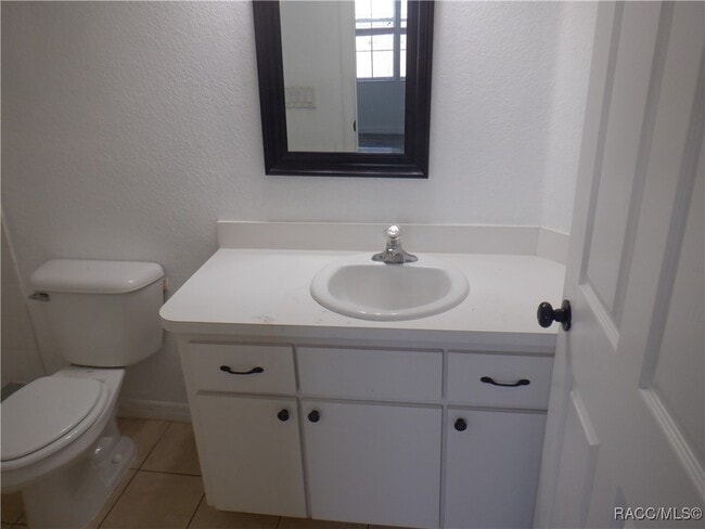 Building Photo - 2002 Silverwood St