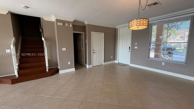 Building Photo - 4735 SW 164th Ave