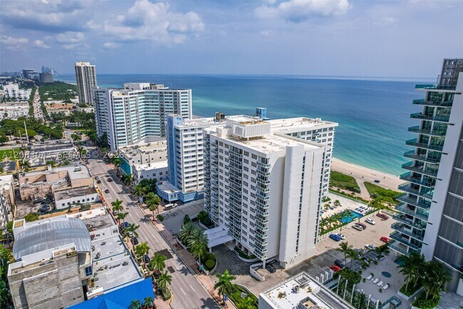 Building Photo - 6917 Collins Ave