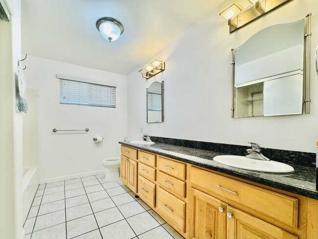 Building Photo - 633 S Kamehameha Ave