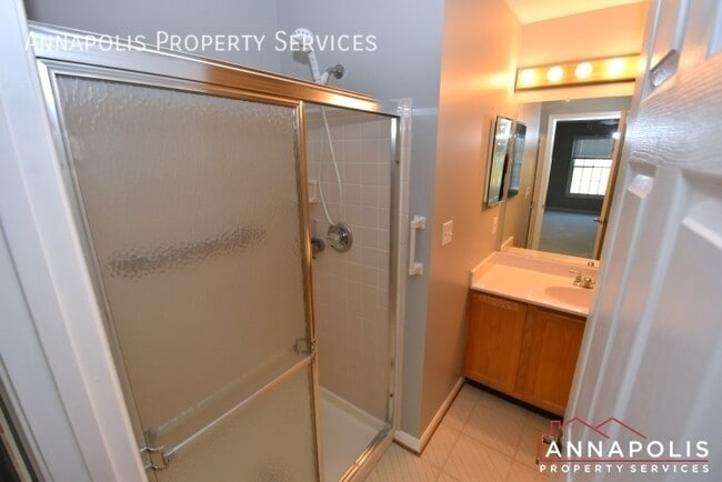 Building Photo - 2615 Compass Dr