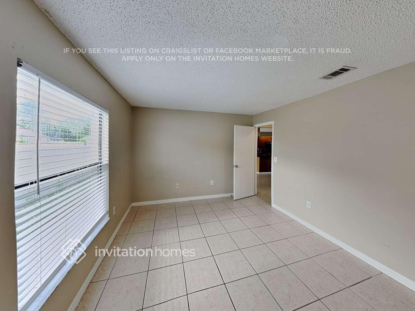 Building Photo - 138 Barrington Dr